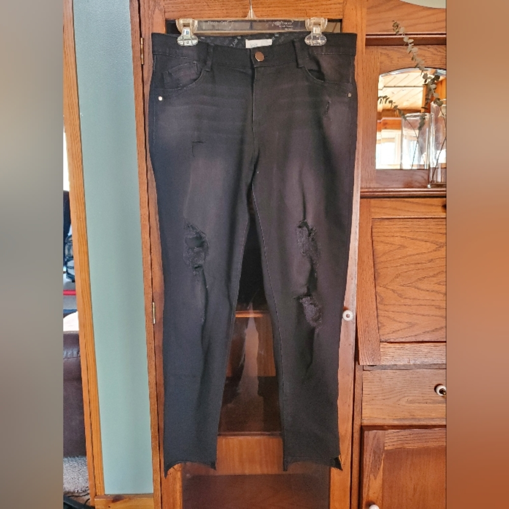 JOLT black distressed straight jeans